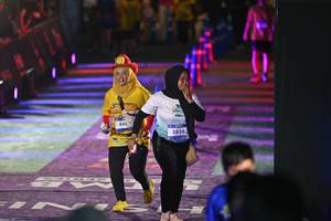 BIB: 440, 3856
                            <button type="button" onclick="openModal(26230259)" class="btn btn-primary btn-sm float-right btn-popup" data-toggle="modal" data-target=".modal-high-quality">
                        <i class="fas fa-shopping-cart"></i> Add to Cart
                    </button>
                                            <button type="button" onclick="isThisMe(26230259, true)" class="btn btn-success btn-sm float-right btn-popup btn-isme hidden" data-toggle="tooltip" data-placement="bottom" title="นี่คือรูปของคุณใช่ไหม คลิกที่นี่เพื่อเอาเข้าอัลบั้ม">
                        <i class="fas fa-plus"></i> Add to album
                    </button>
                    <button type="button" onclick="isThisMe(26230259, false)" class="btn btn-warning btn-sm float-right btn-popup btn-isnotme hidden">
                        <i class="fas fa-ban"></i> Remove from album
                    </button>