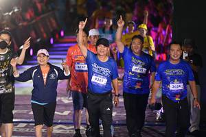 BIB: 4747, 4385, 4752, 3624
                            <button type="button" onclick="openModal(26229922)" class="btn btn-primary btn-sm float-right btn-popup" data-toggle="modal" data-target=".modal-high-quality">
                        <i class="fas fa-shopping-cart"></i> Add to Cart
                    </button>
                                            <button type="button" onclick="isThisMe(26229922, true)" class="btn btn-success btn-sm float-right btn-popup btn-isme hidden" data-toggle="tooltip" data-placement="bottom" title="นี่คือรูปของคุณใช่ไหม คลิกที่นี่เพื่อเอาเข้าอัลบั้ม">
                        <i class="fas fa-plus"></i> Add to album
                    </button>
                    <button type="button" onclick="isThisMe(26229922, false)" class="btn btn-warning btn-sm float-right btn-popup btn-isnotme hidden">
                        <i class="fas fa-ban"></i> Remove from album
                    </button>