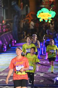 BIB: 415, 3538
                            <button type="button" onclick="openModal(26225595)" class="btn btn-primary btn-sm float-right btn-popup" data-toggle="modal" data-target=".modal-high-quality">
                        <i class="fas fa-shopping-cart"></i> Add to Cart
                    </button>
                                            <button type="button" onclick="isThisMe(26225595, true)" class="btn btn-success btn-sm float-right btn-popup btn-isme hidden" data-toggle="tooltip" data-placement="bottom" title="นี่คือรูปของคุณใช่ไหม คลิกที่นี่เพื่อเอาเข้าอัลบั้ม">
                        <i class="fas fa-plus"></i> Add to album
                    </button>
                    <button type="button" onclick="isThisMe(26225595, false)" class="btn btn-warning btn-sm float-right btn-popup btn-isnotme hidden">
                        <i class="fas fa-ban"></i> Remove from album
                    </button>