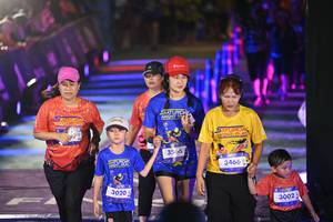 BIB: 11100, 3566, 3466, 3020, 3002
                            <button type="button" onclick="openModal(26229820)" class="btn btn-primary btn-sm float-right btn-popup" data-toggle="modal" data-target=".modal-high-quality">
                        <i class="fas fa-shopping-cart"></i> Add to Cart
                    </button>
                                            <button type="button" onclick="isThisMe(26229820, true)" class="btn btn-success btn-sm float-right btn-popup btn-isme hidden" data-toggle="tooltip" data-placement="bottom" title="นี่คือรูปของคุณใช่ไหม คลิกที่นี่เพื่อเอาเข้าอัลบั้ม">
                        <i class="fas fa-plus"></i> Add to album
                    </button>
                    <button type="button" onclick="isThisMe(26229820, false)" class="btn btn-warning btn-sm float-right btn-popup btn-isnotme hidden">
                        <i class="fas fa-ban"></i> Remove from album
                    </button>