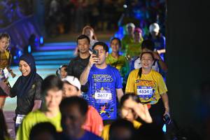 BIB: 884, 3617, 4534
                            <button type="button" onclick="openModal(26227514)" class="btn btn-primary btn-sm float-right btn-popup" data-toggle="modal" data-target=".modal-high-quality">
                        <i class="fas fa-shopping-cart"></i> Add to Cart
                    </button>
                                            <button type="button" onclick="isThisMe(26227514, true)" class="btn btn-success btn-sm float-right btn-popup btn-isme hidden" data-toggle="tooltip" data-placement="bottom" title="นี่คือรูปของคุณใช่ไหม คลิกที่นี่เพื่อเอาเข้าอัลบั้ม">
                        <i class="fas fa-plus"></i> Add to album
                    </button>
                    <button type="button" onclick="isThisMe(26227514, false)" class="btn btn-warning btn-sm float-right btn-popup btn-isnotme hidden">
                        <i class="fas fa-ban"></i> Remove from album
                    </button>