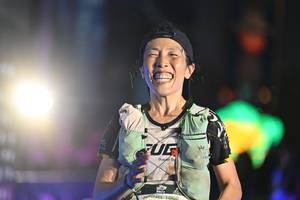 BIB: 100
                            <button type="button" onclick="openModal(26223312)" class="btn btn-primary btn-sm float-right btn-popup" data-toggle="modal" data-target=".modal-high-quality">
                        <i class="fas fa-shopping-cart"></i> Add to Cart
                    </button>
                                            <button type="button" onclick="isThisMe(26223312, true)" class="btn btn-success btn-sm float-right btn-popup btn-isme hidden" data-toggle="tooltip" data-placement="bottom" title="นี่คือรูปของคุณใช่ไหม คลิกที่นี่เพื่อเอาเข้าอัลบั้ม">
                        <i class="fas fa-plus"></i> Add to album
                    </button>
                    <button type="button" onclick="isThisMe(26223312, false)" class="btn btn-warning btn-sm float-right btn-popup btn-isnotme hidden">
                        <i class="fas fa-ban"></i> Remove from album
                    </button>