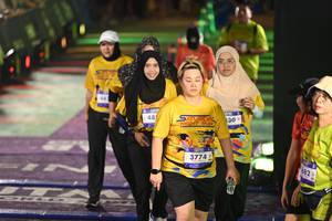 BIB: 3774
                            <button type="button" onclick="openModal(26229255)" class="btn btn-primary btn-sm float-right btn-popup" data-toggle="modal" data-target=".modal-high-quality">
                        <i class="fas fa-shopping-cart"></i> Add to Cart
                    </button>
                                            <button type="button" onclick="isThisMe(26229255, true)" class="btn btn-success btn-sm float-right btn-popup btn-isme hidden" data-toggle="tooltip" data-placement="bottom" title="นี่คือรูปของคุณใช่ไหม คลิกที่นี่เพื่อเอาเข้าอัลบั้ม">
                        <i class="fas fa-plus"></i> Add to album
                    </button>
                    <button type="button" onclick="isThisMe(26229255, false)" class="btn btn-warning btn-sm float-right btn-popup btn-isnotme hidden">
                        <i class="fas fa-ban"></i> Remove from album
                    </button>