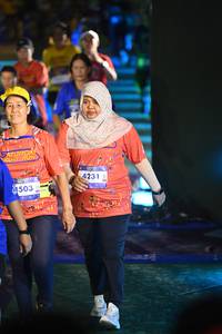 BIB: 503, 4231
                            <button type="button" onclick="openModal(26226494)" class="btn btn-primary btn-sm float-right btn-popup" data-toggle="modal" data-target=".modal-high-quality">
                        <i class="fas fa-shopping-cart"></i> Add to Cart
                    </button>
                                            <button type="button" onclick="isThisMe(26226494, true)" class="btn btn-success btn-sm float-right btn-popup btn-isme hidden" data-toggle="tooltip" data-placement="bottom" title="นี่คือรูปของคุณใช่ไหม คลิกที่นี่เพื่อเอาเข้าอัลบั้ม">
                        <i class="fas fa-plus"></i> Add to album
                    </button>
                    <button type="button" onclick="isThisMe(26226494, false)" class="btn btn-warning btn-sm float-right btn-popup btn-isnotme hidden">
                        <i class="fas fa-ban"></i> Remove from album
                    </button>