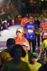 BIB: 1898
                            <button type="button" onclick="openModal(26225983)" class="btn btn-primary btn-sm float-right btn-popup" data-toggle="modal" data-target=".modal-high-quality">
                        <i class="fas fa-shopping-cart"></i> Add to Cart
                    </button>
                                            <button type="button" onclick="isThisMe(26225983, true)" class="btn btn-success btn-sm float-right btn-popup btn-isme hidden" data-toggle="tooltip" data-placement="bottom" title="นี่คือรูปของคุณใช่ไหม คลิกที่นี่เพื่อเอาเข้าอัลบั้ม">
                        <i class="fas fa-plus"></i> Add to album
                    </button>
                    <button type="button" onclick="isThisMe(26225983, false)" class="btn btn-warning btn-sm float-right btn-popup btn-isnotme hidden">
                        <i class="fas fa-ban"></i> Remove from album
                    </button>