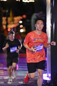 BIB: 8981
                            <button type="button" onclick="openModal(26225096)" class="btn btn-primary btn-sm float-right btn-popup" data-toggle="modal" data-target=".modal-high-quality">
                        <i class="fas fa-shopping-cart"></i> Add to Cart
                    </button>
                                            <button type="button" onclick="isThisMe(26225096, true)" class="btn btn-success btn-sm float-right btn-popup btn-isme hidden" data-toggle="tooltip" data-placement="bottom" title="นี่คือรูปของคุณใช่ไหม คลิกที่นี่เพื่อเอาเข้าอัลบั้ม">
                        <i class="fas fa-plus"></i> Add to album
                    </button>
                    <button type="button" onclick="isThisMe(26225096, false)" class="btn btn-warning btn-sm float-right btn-popup btn-isnotme hidden">
                        <i class="fas fa-ban"></i> Remove from album
                    </button>