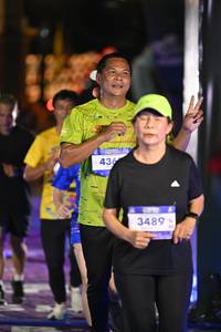 BIB: 436, 3489
                            <button type="button" onclick="openModal(26225358)" class="btn btn-primary btn-sm float-right btn-popup" data-toggle="modal" data-target=".modal-high-quality">
                        <i class="fas fa-shopping-cart"></i> Add to Cart
                    </button>
                                            <button type="button" onclick="isThisMe(26225358, true)" class="btn btn-success btn-sm float-right btn-popup btn-isme hidden" data-toggle="tooltip" data-placement="bottom" title="นี่คือรูปของคุณใช่ไหม คลิกที่นี่เพื่อเอาเข้าอัลบั้ม">
                        <i class="fas fa-plus"></i> Add to album
                    </button>
                    <button type="button" onclick="isThisMe(26225358, false)" class="btn btn-warning btn-sm float-right btn-popup btn-isnotme hidden">
                        <i class="fas fa-ban"></i> Remove from album
                    </button>