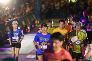 BIB: 4360, 788, 714
                            <button type="button" onclick="openModal(26226640)" class="btn btn-primary btn-sm float-right btn-popup" data-toggle="modal" data-target=".modal-high-quality">
                        <i class="fas fa-shopping-cart"></i> Add to Cart
                    </button>
                                            <button type="button" onclick="isThisMe(26226640, true)" class="btn btn-success btn-sm float-right btn-popup btn-isme hidden" data-toggle="tooltip" data-placement="bottom" title="นี่คือรูปของคุณใช่ไหม คลิกที่นี่เพื่อเอาเข้าอัลบั้ม">
                        <i class="fas fa-plus"></i> Add to album
                    </button>
                    <button type="button" onclick="isThisMe(26226640, false)" class="btn btn-warning btn-sm float-right btn-popup btn-isnotme hidden">
                        <i class="fas fa-ban"></i> Remove from album
                    </button>