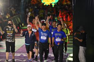 BIB: 4747, 4385, 3624
                            <button type="button" onclick="openModal(26229916)" class="btn btn-primary btn-sm float-right btn-popup" data-toggle="modal" data-target=".modal-high-quality">
                        <i class="fas fa-shopping-cart"></i> Add to Cart
                    </button>
                                            <button type="button" onclick="isThisMe(26229916, true)" class="btn btn-success btn-sm float-right btn-popup btn-isme hidden" data-toggle="tooltip" data-placement="bottom" title="นี่คือรูปของคุณใช่ไหม คลิกที่นี่เพื่อเอาเข้าอัลบั้ม">
                        <i class="fas fa-plus"></i> Add to album
                    </button>
                    <button type="button" onclick="isThisMe(26229916, false)" class="btn btn-warning btn-sm float-right btn-popup btn-isnotme hidden">
                        <i class="fas fa-ban"></i> Remove from album
                    </button>