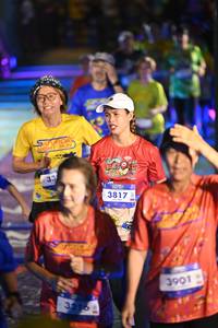 BIB: 3817, 3216, 3901
                            <button type="button" onclick="openModal(26226526)" class="btn btn-primary btn-sm float-right btn-popup" data-toggle="modal" data-target=".modal-high-quality">
                        <i class="fas fa-shopping-cart"></i> Add to Cart
                    </button>
                                            <button type="button" onclick="isThisMe(26226526, true)" class="btn btn-success btn-sm float-right btn-popup btn-isme hidden" data-toggle="tooltip" data-placement="bottom" title="นี่คือรูปของคุณใช่ไหม คลิกที่นี่เพื่อเอาเข้าอัลบั้ม">
                        <i class="fas fa-plus"></i> Add to album
                    </button>
                    <button type="button" onclick="isThisMe(26226526, false)" class="btn btn-warning btn-sm float-right btn-popup btn-isnotme hidden">
                        <i class="fas fa-ban"></i> Remove from album
                    </button>