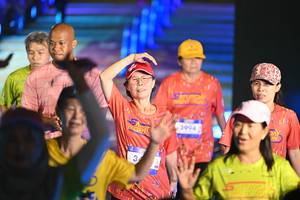 BIB: 3994
                            <button type="button" onclick="openModal(26227043)" class="btn btn-primary btn-sm float-right btn-popup" data-toggle="modal" data-target=".modal-high-quality">
                        <i class="fas fa-shopping-cart"></i> Add to Cart
                    </button>
                                            <button type="button" onclick="isThisMe(26227043, true)" class="btn btn-success btn-sm float-right btn-popup btn-isme hidden" data-toggle="tooltip" data-placement="bottom" title="นี่คือรูปของคุณใช่ไหม คลิกที่นี่เพื่อเอาเข้าอัลบั้ม">
                        <i class="fas fa-plus"></i> Add to album
                    </button>
                    <button type="button" onclick="isThisMe(26227043, false)" class="btn btn-warning btn-sm float-right btn-popup btn-isnotme hidden">
                        <i class="fas fa-ban"></i> Remove from album
                    </button>