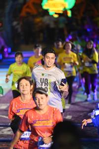 BIB: 342
                            <button type="button" onclick="openModal(26225962)" class="btn btn-primary btn-sm float-right btn-popup" data-toggle="modal" data-target=".modal-high-quality">
                        <i class="fas fa-shopping-cart"></i> Add to Cart
                    </button>
                                            <button type="button" onclick="isThisMe(26225962, true)" class="btn btn-success btn-sm float-right btn-popup btn-isme hidden" data-toggle="tooltip" data-placement="bottom" title="นี่คือรูปของคุณใช่ไหม คลิกที่นี่เพื่อเอาเข้าอัลบั้ม">
                        <i class="fas fa-plus"></i> Add to album
                    </button>
                    <button type="button" onclick="isThisMe(26225962, false)" class="btn btn-warning btn-sm float-right btn-popup btn-isnotme hidden">
                        <i class="fas fa-ban"></i> Remove from album
                    </button>