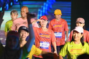 BIB: 3994, 3460
                            <button type="button" onclick="openModal(26227032)" class="btn btn-primary btn-sm float-right btn-popup" data-toggle="modal" data-target=".modal-high-quality">
                        <i class="fas fa-shopping-cart"></i> Add to Cart
                    </button>
                                            <button type="button" onclick="isThisMe(26227032, true)" class="btn btn-success btn-sm float-right btn-popup btn-isme hidden" data-toggle="tooltip" data-placement="bottom" title="นี่คือรูปของคุณใช่ไหม คลิกที่นี่เพื่อเอาเข้าอัลบั้ม">
                        <i class="fas fa-plus"></i> Add to album
                    </button>
                    <button type="button" onclick="isThisMe(26227032, false)" class="btn btn-warning btn-sm float-right btn-popup btn-isnotme hidden">
                        <i class="fas fa-ban"></i> Remove from album
                    </button>