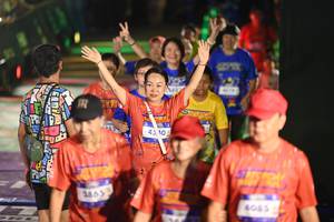 BIB: 3865, 4085
                            <button type="button" onclick="openModal(26228991)" class="btn btn-primary btn-sm float-right btn-popup" data-toggle="modal" data-target=".modal-high-quality">
                        <i class="fas fa-shopping-cart"></i> Add to Cart
                    </button>
                                            <button type="button" onclick="isThisMe(26228991, true)" class="btn btn-success btn-sm float-right btn-popup btn-isme hidden" data-toggle="tooltip" data-placement="bottom" title="นี่คือรูปของคุณใช่ไหม คลิกที่นี่เพื่อเอาเข้าอัลบั้ม">
                        <i class="fas fa-plus"></i> Add to album
                    </button>
                    <button type="button" onclick="isThisMe(26228991, false)" class="btn btn-warning btn-sm float-right btn-popup btn-isnotme hidden">
                        <i class="fas fa-ban"></i> Remove from album
                    </button>