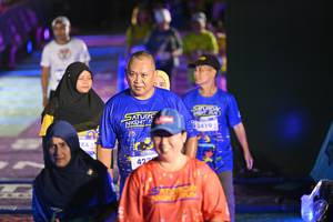 BIB: 427, 3419
                            <button type="button" onclick="openModal(26228842)" class="btn btn-primary btn-sm float-right btn-popup" data-toggle="modal" data-target=".modal-high-quality">
                        <i class="fas fa-shopping-cart"></i> Add to Cart
                    </button>
                                            <button type="button" onclick="isThisMe(26228842, true)" class="btn btn-success btn-sm float-right btn-popup btn-isme hidden" data-toggle="tooltip" data-placement="bottom" title="นี่คือรูปของคุณใช่ไหม คลิกที่นี่เพื่อเอาเข้าอัลบั้ม">
                        <i class="fas fa-plus"></i> Add to album
                    </button>
                    <button type="button" onclick="isThisMe(26228842, false)" class="btn btn-warning btn-sm float-right btn-popup btn-isnotme hidden">
                        <i class="fas fa-ban"></i> Remove from album
                    </button>