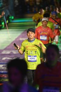 BIB: 4295
                            <button type="button" onclick="openModal(26226176)" class="btn btn-primary btn-sm float-right btn-popup" data-toggle="modal" data-target=".modal-high-quality">
                        <i class="fas fa-shopping-cart"></i> Add to Cart
                    </button>
                                            <button type="button" onclick="isThisMe(26226176, true)" class="btn btn-success btn-sm float-right btn-popup btn-isme hidden" data-toggle="tooltip" data-placement="bottom" title="นี่คือรูปของคุณใช่ไหม คลิกที่นี่เพื่อเอาเข้าอัลบั้ม">
                        <i class="fas fa-plus"></i> Add to album
                    </button>
                    <button type="button" onclick="isThisMe(26226176, false)" class="btn btn-warning btn-sm float-right btn-popup btn-isnotme hidden">
                        <i class="fas fa-ban"></i> Remove from album
                    </button>