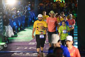 BIB: 4250, 14411, 3735
                            <button type="button" onclick="openModal(26228675)" class="btn btn-primary btn-sm float-right btn-popup" data-toggle="modal" data-target=".modal-high-quality">
                        <i class="fas fa-shopping-cart"></i> Add to Cart
                    </button>
                                            <button type="button" onclick="isThisMe(26228675, true)" class="btn btn-success btn-sm float-right btn-popup btn-isme hidden" data-toggle="tooltip" data-placement="bottom" title="นี่คือรูปของคุณใช่ไหม คลิกที่นี่เพื่อเอาเข้าอัลบั้ม">
                        <i class="fas fa-plus"></i> Add to album
                    </button>
                    <button type="button" onclick="isThisMe(26228675, false)" class="btn btn-warning btn-sm float-right btn-popup btn-isnotme hidden">
                        <i class="fas fa-ban"></i> Remove from album
                    </button>