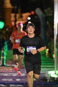 BIB: 3225
                            <button type="button" onclick="openModal(26225103)" class="btn btn-primary btn-sm float-right btn-popup" data-toggle="modal" data-target=".modal-high-quality">
                        <i class="fas fa-shopping-cart"></i> Add to Cart
                    </button>
                                            <button type="button" onclick="isThisMe(26225103, true)" class="btn btn-success btn-sm float-right btn-popup btn-isme hidden" data-toggle="tooltip" data-placement="bottom" title="นี่คือรูปของคุณใช่ไหม คลิกที่นี่เพื่อเอาเข้าอัลบั้ม">
                        <i class="fas fa-plus"></i> Add to album
                    </button>
                    <button type="button" onclick="isThisMe(26225103, false)" class="btn btn-warning btn-sm float-right btn-popup btn-isnotme hidden">
                        <i class="fas fa-ban"></i> Remove from album
                    </button>