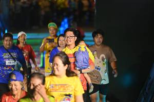 BIB: 4814
                            <button type="button" onclick="openModal(26228877)" class="btn btn-primary btn-sm float-right btn-popup" data-toggle="modal" data-target=".modal-high-quality">
                        <i class="fas fa-shopping-cart"></i> Add to Cart
                    </button>
                                            <button type="button" onclick="isThisMe(26228877, true)" class="btn btn-success btn-sm float-right btn-popup btn-isme hidden" data-toggle="tooltip" data-placement="bottom" title="นี่คือรูปของคุณใช่ไหม คลิกที่นี่เพื่อเอาเข้าอัลบั้ม">
                        <i class="fas fa-plus"></i> Add to album
                    </button>
                    <button type="button" onclick="isThisMe(26228877, false)" class="btn btn-warning btn-sm float-right btn-popup btn-isnotme hidden">
                        <i class="fas fa-ban"></i> Remove from album
                    </button>