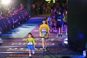 BIB: 4432, 4426
                            <button type="button" onclick="openModal(26229133)" class="btn btn-primary btn-sm float-right btn-popup" data-toggle="modal" data-target=".modal-high-quality">
                        <i class="fas fa-shopping-cart"></i> Add to Cart
                    </button>
                                            <button type="button" onclick="isThisMe(26229133, true)" class="btn btn-success btn-sm float-right btn-popup btn-isme hidden" data-toggle="tooltip" data-placement="bottom" title="นี่คือรูปของคุณใช่ไหม คลิกที่นี่เพื่อเอาเข้าอัลบั้ม">
                        <i class="fas fa-plus"></i> Add to album
                    </button>
                    <button type="button" onclick="isThisMe(26229133, false)" class="btn btn-warning btn-sm float-right btn-popup btn-isnotme hidden">
                        <i class="fas fa-ban"></i> Remove from album
                    </button>