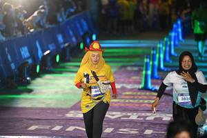 BIB: 440, 3856
                            <button type="button" onclick="openModal(26230277)" class="btn btn-primary btn-sm float-right btn-popup" data-toggle="modal" data-target=".modal-high-quality">
                        <i class="fas fa-shopping-cart"></i> Add to Cart
                    </button>
                                            <button type="button" onclick="isThisMe(26230277, true)" class="btn btn-success btn-sm float-right btn-popup btn-isme hidden" data-toggle="tooltip" data-placement="bottom" title="นี่คือรูปของคุณใช่ไหม คลิกที่นี่เพื่อเอาเข้าอัลบั้ม">
                        <i class="fas fa-plus"></i> Add to album
                    </button>
                    <button type="button" onclick="isThisMe(26230277, false)" class="btn btn-warning btn-sm float-right btn-popup btn-isnotme hidden">
                        <i class="fas fa-ban"></i> Remove from album
                    </button>