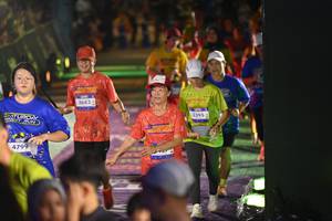 BIB: 4799, 3683, 1395
                            <button type="button" onclick="openModal(26227412)" class="btn btn-primary btn-sm float-right btn-popup" data-toggle="modal" data-target=".modal-high-quality">
                        <i class="fas fa-shopping-cart"></i> Add to Cart
                    </button>
                                            <button type="button" onclick="isThisMe(26227412, true)" class="btn btn-success btn-sm float-right btn-popup btn-isme hidden" data-toggle="tooltip" data-placement="bottom" title="นี่คือรูปของคุณใช่ไหม คลิกที่นี่เพื่อเอาเข้าอัลบั้ม">
                        <i class="fas fa-plus"></i> Add to album
                    </button>
                    <button type="button" onclick="isThisMe(26227412, false)" class="btn btn-warning btn-sm float-right btn-popup btn-isnotme hidden">
                        <i class="fas fa-ban"></i> Remove from album
                    </button>