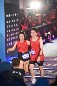 BIB: 928, 3612
                            <button type="button" onclick="openModal(26225660)" class="btn btn-primary btn-sm float-right btn-popup" data-toggle="modal" data-target=".modal-high-quality">
                        <i class="fas fa-shopping-cart"></i> Add to Cart
                    </button>
                                            <button type="button" onclick="isThisMe(26225660, true)" class="btn btn-success btn-sm float-right btn-popup btn-isme hidden" data-toggle="tooltip" data-placement="bottom" title="นี่คือรูปของคุณใช่ไหม คลิกที่นี่เพื่อเอาเข้าอัลบั้ม">
                        <i class="fas fa-plus"></i> Add to album
                    </button>
                    <button type="button" onclick="isThisMe(26225660, false)" class="btn btn-warning btn-sm float-right btn-popup btn-isnotme hidden">
                        <i class="fas fa-ban"></i> Remove from album
                    </button>