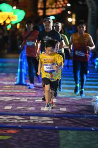 BIB: 3022
                            <button type="button" onclick="openModal(26225316)" class="btn btn-primary btn-sm float-right btn-popup" data-toggle="modal" data-target=".modal-high-quality">
                        <i class="fas fa-shopping-cart"></i> Add to Cart
                    </button>
                                            <button type="button" onclick="isThisMe(26225316, true)" class="btn btn-success btn-sm float-right btn-popup btn-isme hidden" data-toggle="tooltip" data-placement="bottom" title="นี่คือรูปของคุณใช่ไหม คลิกที่นี่เพื่อเอาเข้าอัลบั้ม">
                        <i class="fas fa-plus"></i> Add to album
                    </button>
                    <button type="button" onclick="isThisMe(26225316, false)" class="btn btn-warning btn-sm float-right btn-popup btn-isnotme hidden">
                        <i class="fas fa-ban"></i> Remove from album
                    </button>