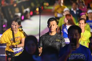 BIB: 4049
                            <button type="button" onclick="openModal(26227530)" class="btn btn-primary btn-sm float-right btn-popup" data-toggle="modal" data-target=".modal-high-quality">
                        <i class="fas fa-shopping-cart"></i> Add to Cart
                    </button>
                                            <button type="button" onclick="isThisMe(26227530, true)" class="btn btn-success btn-sm float-right btn-popup btn-isme hidden" data-toggle="tooltip" data-placement="bottom" title="นี่คือรูปของคุณใช่ไหม คลิกที่นี่เพื่อเอาเข้าอัลบั้ม">
                        <i class="fas fa-plus"></i> Add to album
                    </button>
                    <button type="button" onclick="isThisMe(26227530, false)" class="btn btn-warning btn-sm float-right btn-popup btn-isnotme hidden">
                        <i class="fas fa-ban"></i> Remove from album
                    </button>