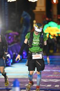 BIB: 5200
                            <button type="button" onclick="openModal(26223571)" class="btn btn-primary btn-sm float-right btn-popup" data-toggle="modal" data-target=".modal-high-quality">
                        <i class="fas fa-shopping-cart"></i> Add to Cart
                    </button>
                                            <button type="button" onclick="isThisMe(26223571, true)" class="btn btn-success btn-sm float-right btn-popup btn-isme hidden" data-toggle="tooltip" data-placement="bottom" title="นี่คือรูปของคุณใช่ไหม คลิกที่นี่เพื่อเอาเข้าอัลบั้ม">
                        <i class="fas fa-plus"></i> Add to album
                    </button>
                    <button type="button" onclick="isThisMe(26223571, false)" class="btn btn-warning btn-sm float-right btn-popup btn-isnotme hidden">
                        <i class="fas fa-ban"></i> Remove from album
                    </button>