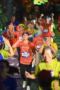 BIB: 3204
                            <button type="button" onclick="openModal(26226417)" class="btn btn-primary btn-sm float-right btn-popup" data-toggle="modal" data-target=".modal-high-quality">
                        <i class="fas fa-shopping-cart"></i> Add to Cart
                    </button>
                                            <button type="button" onclick="isThisMe(26226417, true)" class="btn btn-success btn-sm float-right btn-popup btn-isme hidden" data-toggle="tooltip" data-placement="bottom" title="นี่คือรูปของคุณใช่ไหม คลิกที่นี่เพื่อเอาเข้าอัลบั้ม">
                        <i class="fas fa-plus"></i> Add to album
                    </button>
                    <button type="button" onclick="isThisMe(26226417, false)" class="btn btn-warning btn-sm float-right btn-popup btn-isnotme hidden">
                        <i class="fas fa-ban"></i> Remove from album
                    </button>