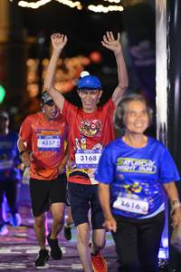 BIB: 4357, 3168, 1616
                            <button type="button" onclick="openModal(26225172)" class="btn btn-primary btn-sm float-right btn-popup" data-toggle="modal" data-target=".modal-high-quality">
                        <i class="fas fa-shopping-cart"></i> Add to Cart
                    </button>
                                            <button type="button" onclick="isThisMe(26225172, true)" class="btn btn-success btn-sm float-right btn-popup btn-isme hidden" data-toggle="tooltip" data-placement="bottom" title="นี่คือรูปของคุณใช่ไหม คลิกที่นี่เพื่อเอาเข้าอัลบั้ม">
                        <i class="fas fa-plus"></i> Add to album
                    </button>
                    <button type="button" onclick="isThisMe(26225172, false)" class="btn btn-warning btn-sm float-right btn-popup btn-isnotme hidden">
                        <i class="fas fa-ban"></i> Remove from album
                    </button>