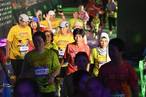 BIB: 4705, 4028, 470
                            <button type="button" onclick="openModal(26227948)" class="btn btn-primary btn-sm float-right btn-popup" data-toggle="modal" data-target=".modal-high-quality">
                        <i class="fas fa-shopping-cart"></i> Add to Cart
                    </button>
                                            <button type="button" onclick="isThisMe(26227948, true)" class="btn btn-success btn-sm float-right btn-popup btn-isme hidden" data-toggle="tooltip" data-placement="bottom" title="นี่คือรูปของคุณใช่ไหม คลิกที่นี่เพื่อเอาเข้าอัลบั้ม">
                        <i class="fas fa-plus"></i> Add to album
                    </button>
                    <button type="button" onclick="isThisMe(26227948, false)" class="btn btn-warning btn-sm float-right btn-popup btn-isnotme hidden">
                        <i class="fas fa-ban"></i> Remove from album
                    </button>