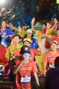 BIB: 3381, 3204, 334
                            <button type="button" onclick="openModal(26226428)" class="btn btn-primary btn-sm float-right btn-popup" data-toggle="modal" data-target=".modal-high-quality">
                        <i class="fas fa-shopping-cart"></i> Add to Cart
                    </button>
                                            <button type="button" onclick="isThisMe(26226428, true)" class="btn btn-success btn-sm float-right btn-popup btn-isme hidden" data-toggle="tooltip" data-placement="bottom" title="นี่คือรูปของคุณใช่ไหม คลิกที่นี่เพื่อเอาเข้าอัลบั้ม">
                        <i class="fas fa-plus"></i> Add to album
                    </button>
                    <button type="button" onclick="isThisMe(26226428, false)" class="btn btn-warning btn-sm float-right btn-popup btn-isnotme hidden">
                        <i class="fas fa-ban"></i> Remove from album
                    </button>