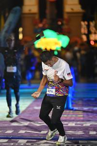 BIB: 4476
                            <button type="button" onclick="openModal(26223700)" class="btn btn-primary btn-sm float-right btn-popup" data-toggle="modal" data-target=".modal-high-quality">
                        <i class="fas fa-shopping-cart"></i> Add to Cart
                    </button>
                                            <button type="button" onclick="isThisMe(26223700, true)" class="btn btn-success btn-sm float-right btn-popup btn-isme hidden" data-toggle="tooltip" data-placement="bottom" title="นี่คือรูปของคุณใช่ไหม คลิกที่นี่เพื่อเอาเข้าอัลบั้ม">
                        <i class="fas fa-plus"></i> Add to album
                    </button>
                    <button type="button" onclick="isThisMe(26223700, false)" class="btn btn-warning btn-sm float-right btn-popup btn-isnotme hidden">
                        <i class="fas fa-ban"></i> Remove from album
                    </button>