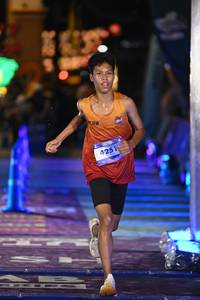 BIB: 425
                            <button type="button" onclick="openModal(26223547)" class="btn btn-primary btn-sm float-right btn-popup" data-toggle="modal" data-target=".modal-high-quality">
                        <i class="fas fa-shopping-cart"></i> Add to Cart
                    </button>
                                            <button type="button" onclick="isThisMe(26223547, true)" class="btn btn-success btn-sm float-right btn-popup btn-isme hidden" data-toggle="tooltip" data-placement="bottom" title="นี่คือรูปของคุณใช่ไหม คลิกที่นี่เพื่อเอาเข้าอัลบั้ม">
                        <i class="fas fa-plus"></i> Add to album
                    </button>
                    <button type="button" onclick="isThisMe(26223547, false)" class="btn btn-warning btn-sm float-right btn-popup btn-isnotme hidden">
                        <i class="fas fa-ban"></i> Remove from album
                    </button>