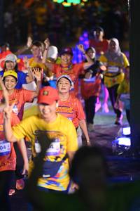 BIB: 
                            <button type="button" onclick="openModal(26226421)" class="btn btn-primary btn-sm float-right btn-popup" data-toggle="modal" data-target=".modal-high-quality">
                        <i class="fas fa-shopping-cart"></i> Add to Cart
                    </button>
                                            <button type="button" onclick="isThisMe(26226421, true)" class="btn btn-success btn-sm float-right btn-popup btn-isme hidden" data-toggle="tooltip" data-placement="bottom" title="นี่คือรูปของคุณใช่ไหม คลิกที่นี่เพื่อเอาเข้าอัลบั้ม">
                        <i class="fas fa-plus"></i> Add to album
                    </button>
                    <button type="button" onclick="isThisMe(26226421, false)" class="btn btn-warning btn-sm float-right btn-popup btn-isnotme hidden">
                        <i class="fas fa-ban"></i> Remove from album
                    </button>