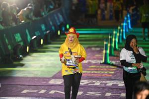 BIB: 440
                            <button type="button" onclick="openModal(26230269)" class="btn btn-primary btn-sm float-right btn-popup" data-toggle="modal" data-target=".modal-high-quality">
                        <i class="fas fa-shopping-cart"></i> Add to Cart
                    </button>
                                            <button type="button" onclick="isThisMe(26230269, true)" class="btn btn-success btn-sm float-right btn-popup btn-isme hidden" data-toggle="tooltip" data-placement="bottom" title="นี่คือรูปของคุณใช่ไหม คลิกที่นี่เพื่อเอาเข้าอัลบั้ม">
                        <i class="fas fa-plus"></i> Add to album
                    </button>
                    <button type="button" onclick="isThisMe(26230269, false)" class="btn btn-warning btn-sm float-right btn-popup btn-isnotme hidden">
                        <i class="fas fa-ban"></i> Remove from album
                    </button>