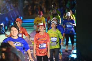 BIB: 3427, 3395
                            <button type="button" onclick="openModal(26227443)" class="btn btn-primary btn-sm float-right btn-popup" data-toggle="modal" data-target=".modal-high-quality">
                        <i class="fas fa-shopping-cart"></i> Add to Cart
                    </button>
                                            <button type="button" onclick="isThisMe(26227443, true)" class="btn btn-success btn-sm float-right btn-popup btn-isme hidden" data-toggle="tooltip" data-placement="bottom" title="นี่คือรูปของคุณใช่ไหม คลิกที่นี่เพื่อเอาเข้าอัลบั้ม">
                        <i class="fas fa-plus"></i> Add to album
                    </button>
                    <button type="button" onclick="isThisMe(26227443, false)" class="btn btn-warning btn-sm float-right btn-popup btn-isnotme hidden">
                        <i class="fas fa-ban"></i> Remove from album
                    </button>