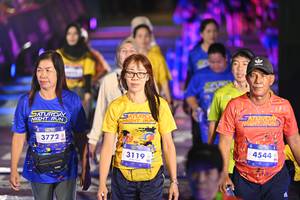 BIB: 3772, 3119, 4544
                            <button type="button" onclick="openModal(26229126)" class="btn btn-primary btn-sm float-right btn-popup" data-toggle="modal" data-target=".modal-high-quality">
                        <i class="fas fa-shopping-cart"></i> Add to Cart
                    </button>
                                            <button type="button" onclick="isThisMe(26229126, true)" class="btn btn-success btn-sm float-right btn-popup btn-isme hidden" data-toggle="tooltip" data-placement="bottom" title="นี่คือรูปของคุณใช่ไหม คลิกที่นี่เพื่อเอาเข้าอัลบั้ม">
                        <i class="fas fa-plus"></i> Add to album
                    </button>
                    <button type="button" onclick="isThisMe(26229126, false)" class="btn btn-warning btn-sm float-right btn-popup btn-isnotme hidden">
                        <i class="fas fa-ban"></i> Remove from album
                    </button>