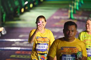 BIB: 3502, 370, 4191
                            <button type="button" onclick="openModal(26229065)" class="btn btn-primary btn-sm float-right btn-popup" data-toggle="modal" data-target=".modal-high-quality">
                        <i class="fas fa-shopping-cart"></i> Add to Cart
                    </button>
                                            <button type="button" onclick="isThisMe(26229065, true)" class="btn btn-success btn-sm float-right btn-popup btn-isme hidden" data-toggle="tooltip" data-placement="bottom" title="นี่คือรูปของคุณใช่ไหม คลิกที่นี่เพื่อเอาเข้าอัลบั้ม">
                        <i class="fas fa-plus"></i> Add to album
                    </button>
                    <button type="button" onclick="isThisMe(26229065, false)" class="btn btn-warning btn-sm float-right btn-popup btn-isnotme hidden">
                        <i class="fas fa-ban"></i> Remove from album
                    </button>