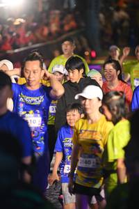 BIB: 1140
                            <button type="button" onclick="openModal(26225492)" class="btn btn-primary btn-sm float-right btn-popup" data-toggle="modal" data-target=".modal-high-quality">
                        <i class="fas fa-shopping-cart"></i> Add to Cart
                    </button>
                                            <button type="button" onclick="isThisMe(26225492, true)" class="btn btn-success btn-sm float-right btn-popup btn-isme hidden" data-toggle="tooltip" data-placement="bottom" title="นี่คือรูปของคุณใช่ไหม คลิกที่นี่เพื่อเอาเข้าอัลบั้ม">
                        <i class="fas fa-plus"></i> Add to album
                    </button>
                    <button type="button" onclick="isThisMe(26225492, false)" class="btn btn-warning btn-sm float-right btn-popup btn-isnotme hidden">
                        <i class="fas fa-ban"></i> Remove from album
                    </button>