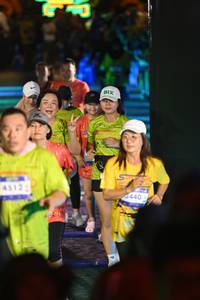 BIB: 3440
                            <button type="button" onclick="openModal(26226190)" class="btn btn-primary btn-sm float-right btn-popup" data-toggle="modal" data-target=".modal-high-quality">
                        <i class="fas fa-shopping-cart"></i> Add to Cart
                    </button>
                                            <button type="button" onclick="isThisMe(26226190, true)" class="btn btn-success btn-sm float-right btn-popup btn-isme hidden" data-toggle="tooltip" data-placement="bottom" title="นี่คือรูปของคุณใช่ไหม คลิกที่นี่เพื่อเอาเข้าอัลบั้ม">
                        <i class="fas fa-plus"></i> Add to album
                    </button>
                    <button type="button" onclick="isThisMe(26226190, false)" class="btn btn-warning btn-sm float-right btn-popup btn-isnotme hidden">
                        <i class="fas fa-ban"></i> Remove from album
                    </button>