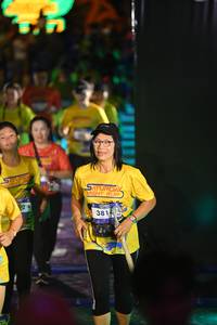 BIB: 381
                            <button type="button" onclick="openModal(26226094)" class="btn btn-primary btn-sm float-right btn-popup" data-toggle="modal" data-target=".modal-high-quality">
                        <i class="fas fa-shopping-cart"></i> Add to Cart
                    </button>
                                            <button type="button" onclick="isThisMe(26226094, true)" class="btn btn-success btn-sm float-right btn-popup btn-isme hidden" data-toggle="tooltip" data-placement="bottom" title="นี่คือรูปของคุณใช่ไหม คลิกที่นี่เพื่อเอาเข้าอัลบั้ม">
                        <i class="fas fa-plus"></i> Add to album
                    </button>
                    <button type="button" onclick="isThisMe(26226094, false)" class="btn btn-warning btn-sm float-right btn-popup btn-isnotme hidden">
                        <i class="fas fa-ban"></i> Remove from album
                    </button>