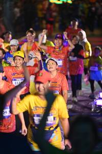 BIB: 317
                            <button type="button" onclick="openModal(26226426)" class="btn btn-primary btn-sm float-right btn-popup" data-toggle="modal" data-target=".modal-high-quality">
                        <i class="fas fa-shopping-cart"></i> Add to Cart
                    </button>
                                            <button type="button" onclick="isThisMe(26226426, true)" class="btn btn-success btn-sm float-right btn-popup btn-isme hidden" data-toggle="tooltip" data-placement="bottom" title="นี่คือรูปของคุณใช่ไหม คลิกที่นี่เพื่อเอาเข้าอัลบั้ม">
                        <i class="fas fa-plus"></i> Add to album
                    </button>
                    <button type="button" onclick="isThisMe(26226426, false)" class="btn btn-warning btn-sm float-right btn-popup btn-isnotme hidden">
                        <i class="fas fa-ban"></i> Remove from album
                    </button>