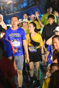 BIB: 3510, 4359
                            <button type="button" onclick="openModal(26225479)" class="btn btn-primary btn-sm float-right btn-popup" data-toggle="modal" data-target=".modal-high-quality">
                        <i class="fas fa-shopping-cart"></i> Add to Cart
                    </button>
                                            <button type="button" onclick="isThisMe(26225479, true)" class="btn btn-success btn-sm float-right btn-popup btn-isme hidden" data-toggle="tooltip" data-placement="bottom" title="นี่คือรูปของคุณใช่ไหม คลิกที่นี่เพื่อเอาเข้าอัลบั้ม">
                        <i class="fas fa-plus"></i> Add to album
                    </button>
                    <button type="button" onclick="isThisMe(26225479, false)" class="btn btn-warning btn-sm float-right btn-popup btn-isnotme hidden">
                        <i class="fas fa-ban"></i> Remove from album
                    </button>