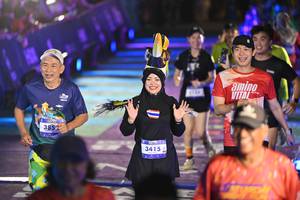 BIB: 385, 3415
                            <button type="button" onclick="openModal(26229032)" class="btn btn-primary btn-sm float-right btn-popup" data-toggle="modal" data-target=".modal-high-quality">
                        <i class="fas fa-shopping-cart"></i> Add to Cart
                    </button>
                                            <button type="button" onclick="isThisMe(26229032, true)" class="btn btn-success btn-sm float-right btn-popup btn-isme hidden" data-toggle="tooltip" data-placement="bottom" title="นี่คือรูปของคุณใช่ไหม คลิกที่นี่เพื่อเอาเข้าอัลบั้ม">
                        <i class="fas fa-plus"></i> Add to album
                    </button>
                    <button type="button" onclick="isThisMe(26229032, false)" class="btn btn-warning btn-sm float-right btn-popup btn-isnotme hidden">
                        <i class="fas fa-ban"></i> Remove from album
                    </button>