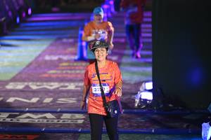 BIB: 3220
                            <button type="button" onclick="openModal(26229491)" class="btn btn-primary btn-sm float-right btn-popup" data-toggle="modal" data-target=".modal-high-quality">
                        <i class="fas fa-shopping-cart"></i> Add to Cart
                    </button>
                                            <button type="button" onclick="isThisMe(26229491, true)" class="btn btn-success btn-sm float-right btn-popup btn-isme hidden" data-toggle="tooltip" data-placement="bottom" title="นี่คือรูปของคุณใช่ไหม คลิกที่นี่เพื่อเอาเข้าอัลบั้ม">
                        <i class="fas fa-plus"></i> Add to album
                    </button>
                    <button type="button" onclick="isThisMe(26229491, false)" class="btn btn-warning btn-sm float-right btn-popup btn-isnotme hidden">
                        <i class="fas fa-ban"></i> Remove from album
                    </button>