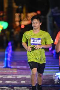 BIB: 4027
                            <button type="button" onclick="openModal(26224991)" class="btn btn-primary btn-sm float-right btn-popup" data-toggle="modal" data-target=".modal-high-quality">
                        <i class="fas fa-shopping-cart"></i> Add to Cart
                    </button>
                                            <button type="button" onclick="isThisMe(26224991, true)" class="btn btn-success btn-sm float-right btn-popup btn-isme hidden" data-toggle="tooltip" data-placement="bottom" title="นี่คือรูปของคุณใช่ไหม คลิกที่นี่เพื่อเอาเข้าอัลบั้ม">
                        <i class="fas fa-plus"></i> Add to album
                    </button>
                    <button type="button" onclick="isThisMe(26224991, false)" class="btn btn-warning btn-sm float-right btn-popup btn-isnotme hidden">
                        <i class="fas fa-ban"></i> Remove from album
                    </button>