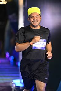 BIB: 4452
                            <button type="button" onclick="openModal(26224861)" class="btn btn-primary btn-sm float-right btn-popup" data-toggle="modal" data-target=".modal-high-quality">
                        <i class="fas fa-shopping-cart"></i> Add to Cart
                    </button>
                                            <button type="button" onclick="isThisMe(26224861, true)" class="btn btn-success btn-sm float-right btn-popup btn-isme hidden" data-toggle="tooltip" data-placement="bottom" title="นี่คือรูปของคุณใช่ไหม คลิกที่นี่เพื่อเอาเข้าอัลบั้ม">
                        <i class="fas fa-plus"></i> Add to album
                    </button>
                    <button type="button" onclick="isThisMe(26224861, false)" class="btn btn-warning btn-sm float-right btn-popup btn-isnotme hidden">
                        <i class="fas fa-ban"></i> Remove from album
                    </button>